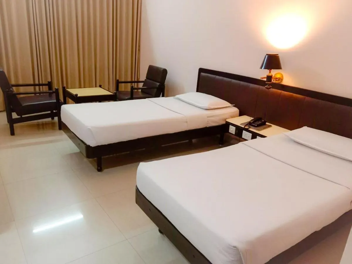 Hotel Indraprastha Palakkad 3*,  India